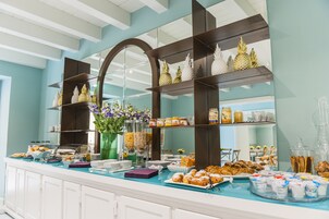 Daily buffet breakfast (EUR 13 per person)