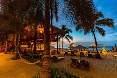 Hotel Del Wawa Beach Front