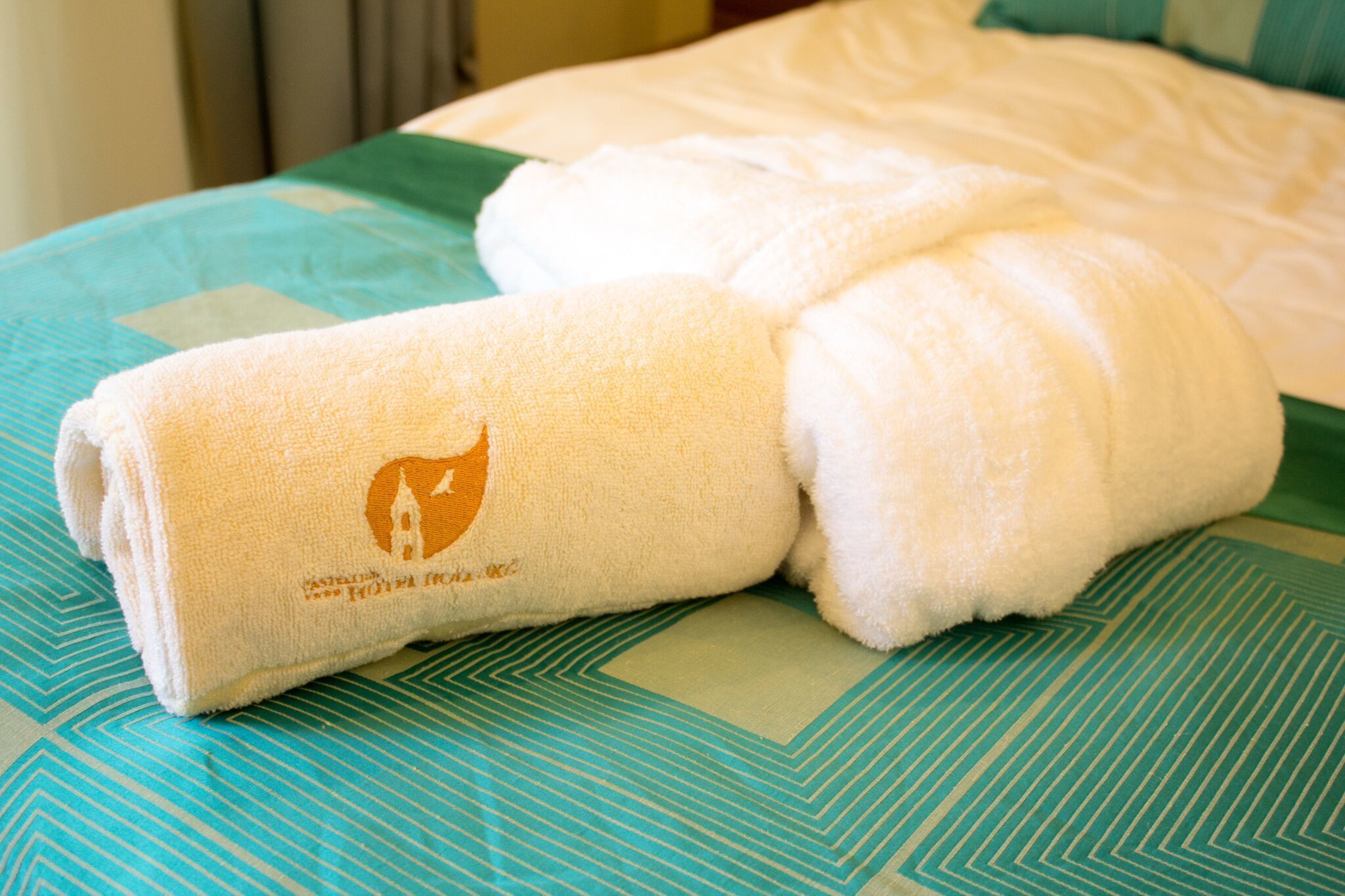 single room | premium bedding, minibar, in-room safe, desk