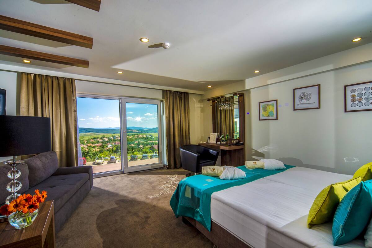 Superior Room, 1 Katil Kelamin (Double) dengan Katil Sofa | Pemandangan dari bilik