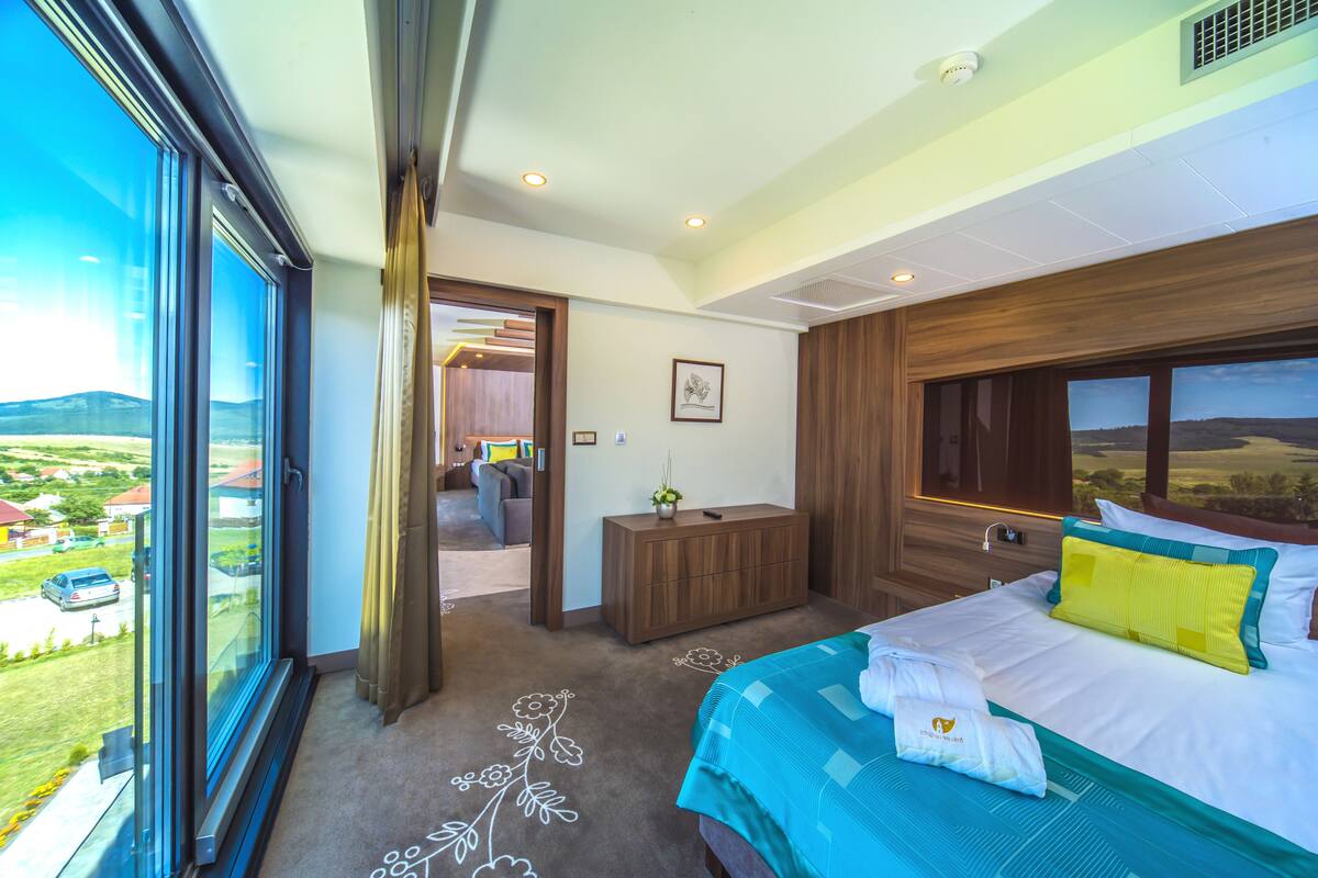Family Suite, Berbilang Katil, Fireplace | Pemandangan dari bilik