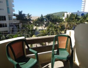 Superior Suite | Balcony - Hotel El Sombrero Suites (Mazatlán)