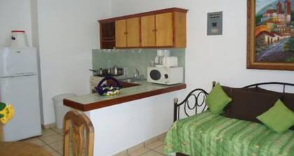 Hotel El Sombrero Suites