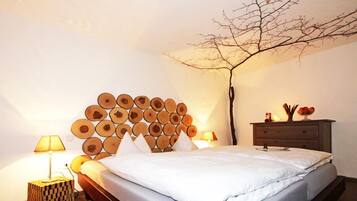 In-room safe, desk, cribs/infant beds, rollaway beds