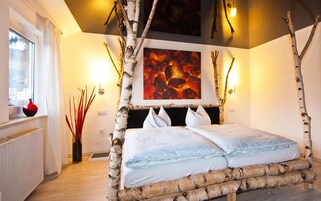 Caja de seguridad en la habitaciĂłn, escritorio y cunas