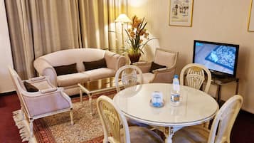 Suite Fourati | 1 Schlafzimmer, hochwertige Bettwaren, Minibar, Zimmersafe