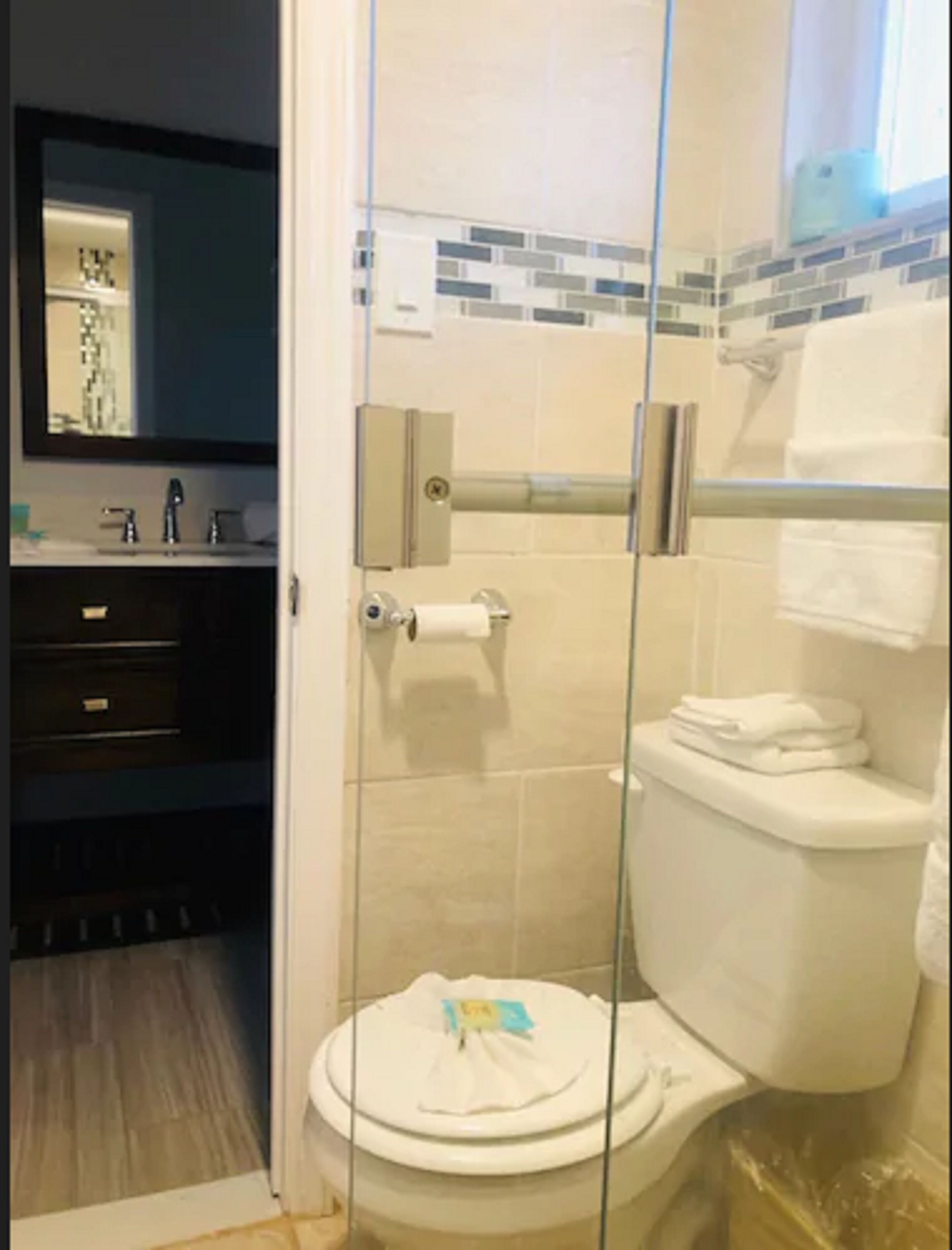 Photo - Sunset Beach Hotel