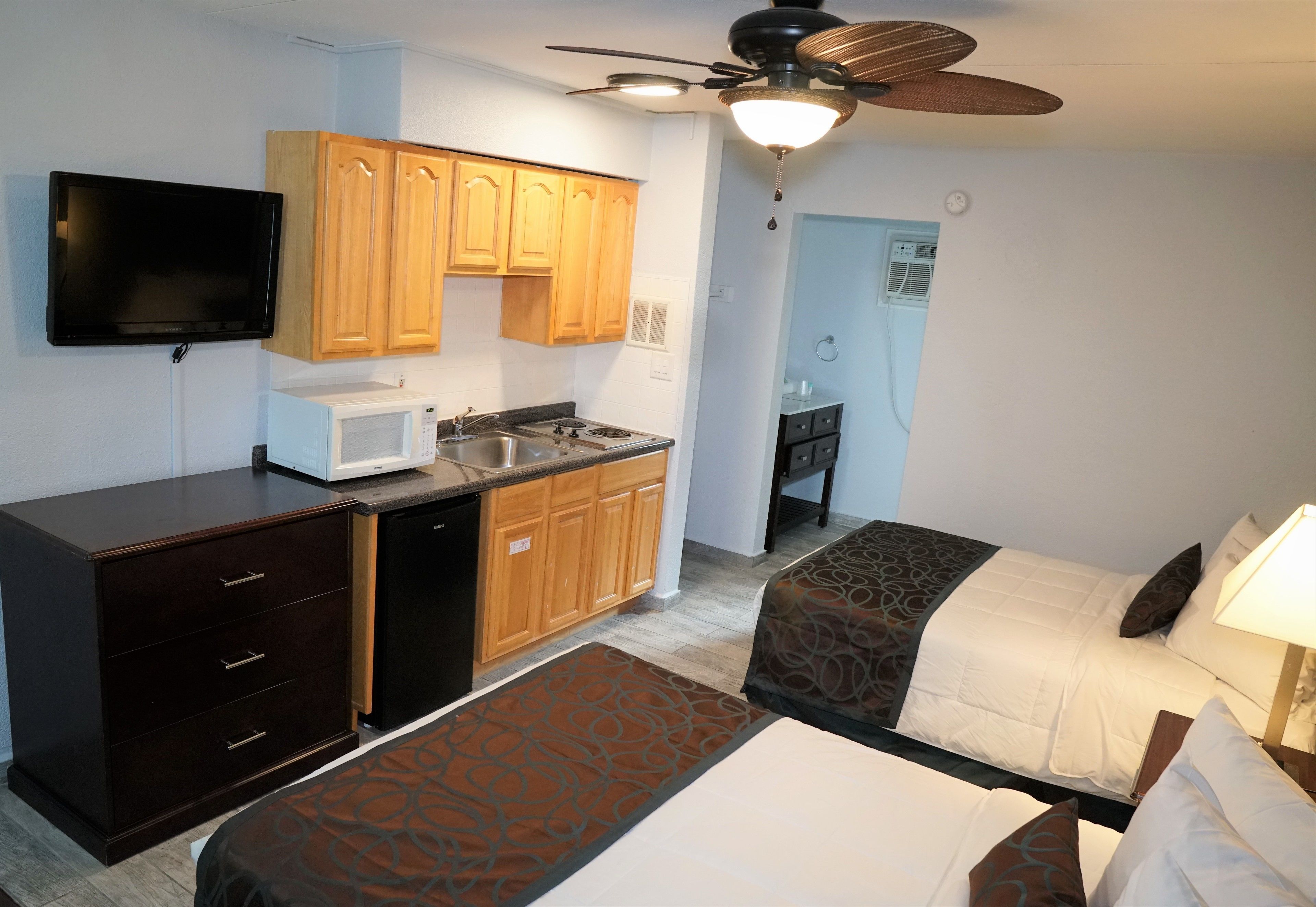 Photo - Sunset Beach Hotel