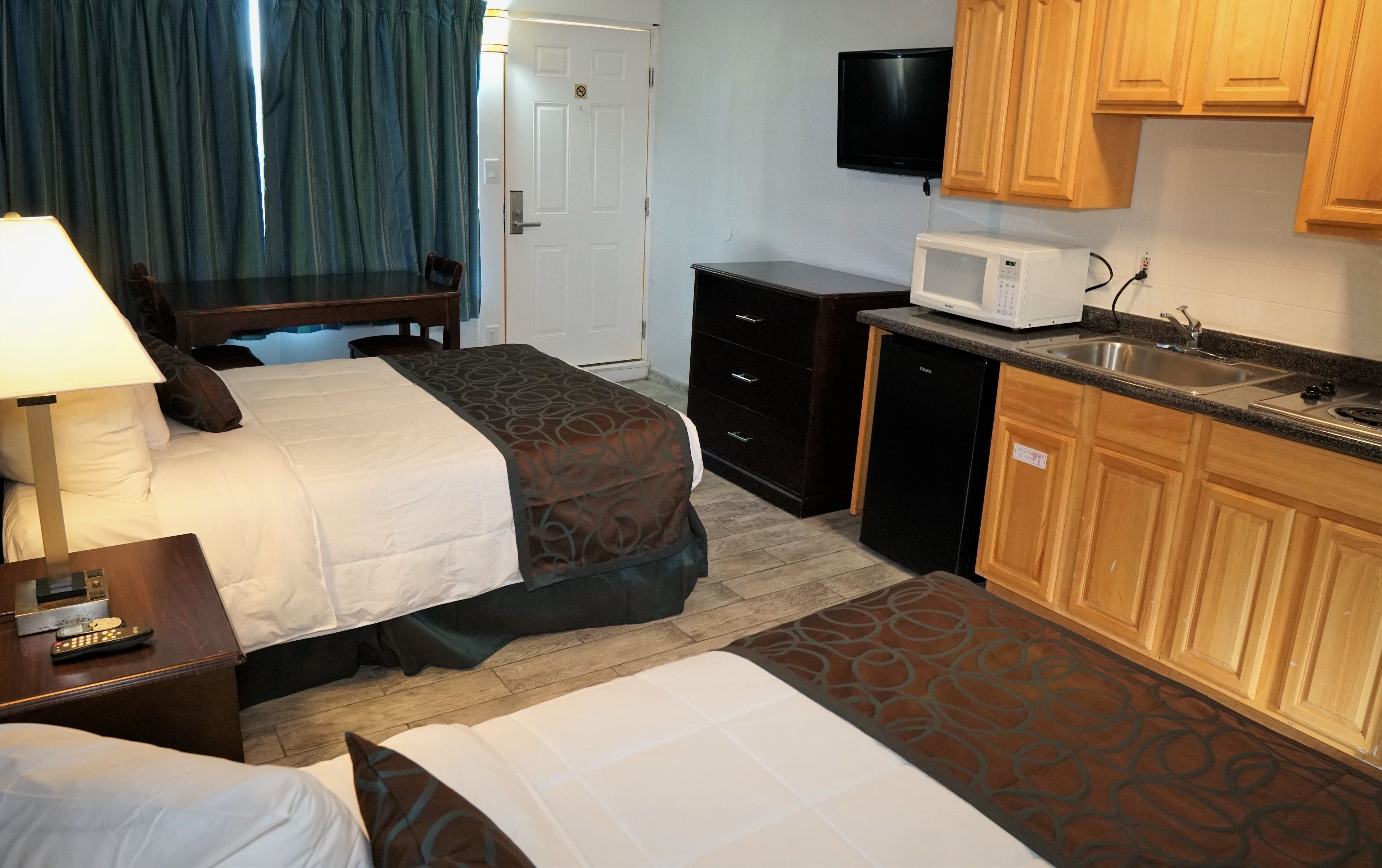 Photo - Sunset Beach Hotel