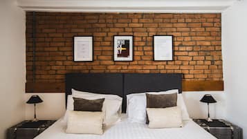 Doppel- oder Zweibettzimmer, eigenes Bad | 1 Schlafzimmer