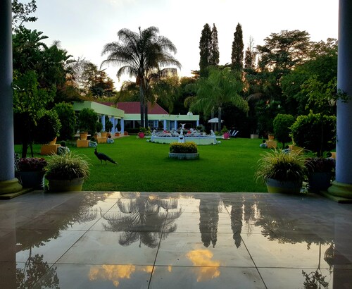 Bed and Breakfast on Melrose