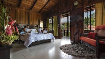 Ropa de cama de alta calidad y minibar