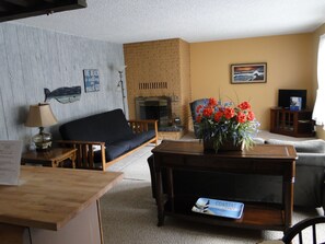 Beach Suite | Free WiFi, bed sheets - Shakti Cove Cottages (Ocean Park)
