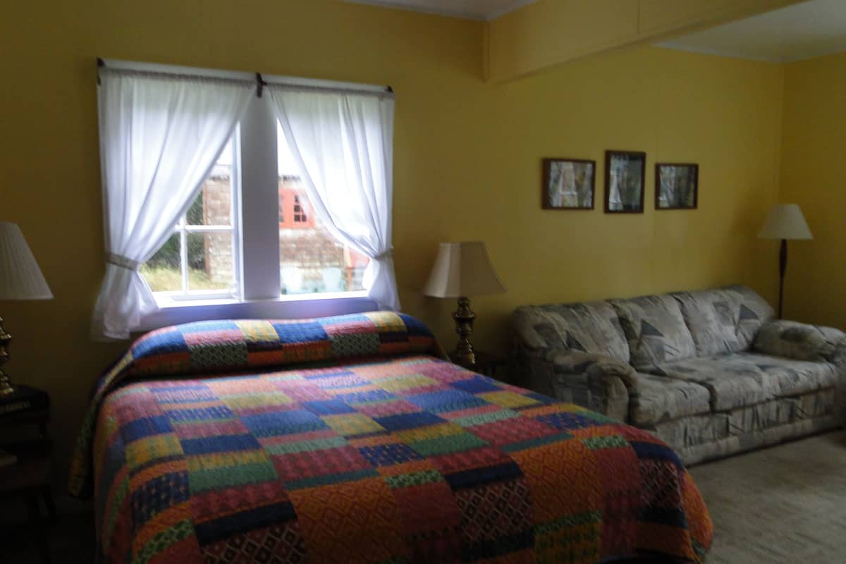 Bird Cottage | 1 bedroom, free WiFi, bed sheets