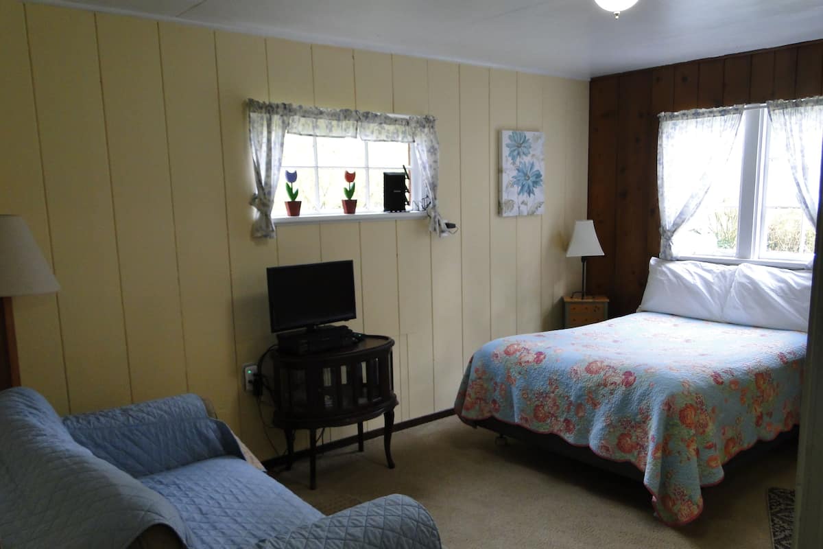 Flower Cottage | 1 bedroom, free WiFi, bed sheets