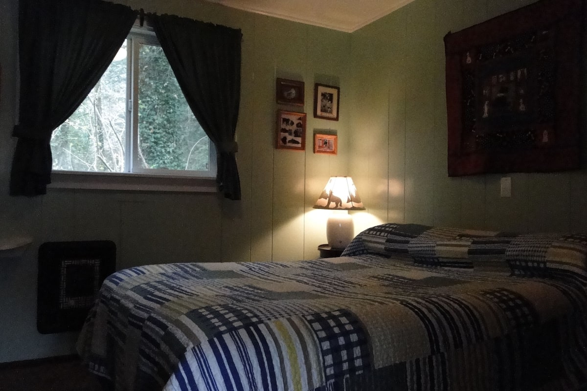 Dog Cottage | 1 bedroom, free WiFi, bed sheets