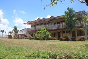 บริ��เวณภายนอก