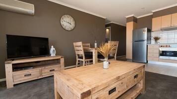Executive Apartment, 2 Bedrooms | Private kitchen | Microwave, electric kettle