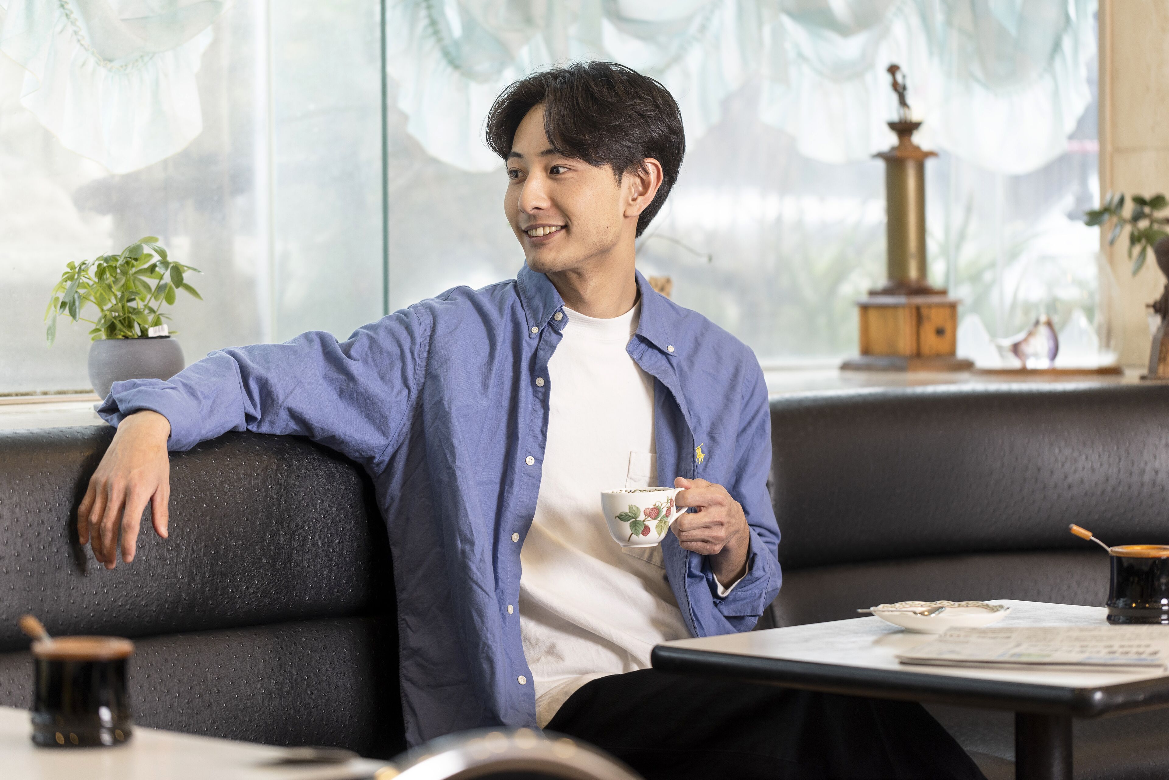 breakfast and lunch served