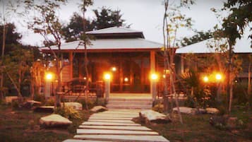 Fyrir utan