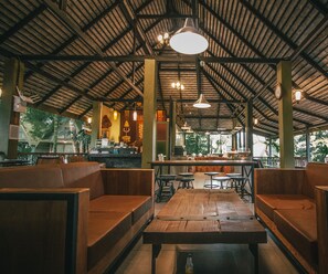 Khu tiếp khách ở sảnh