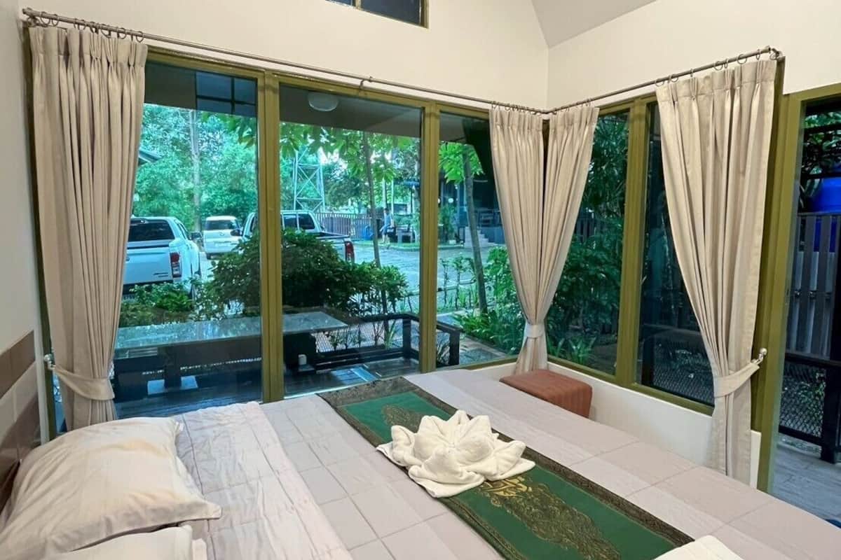 Standard Room, 1 King Bed