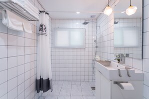 Deluxe Quadruple Room | Individually decorated, individually furnished, desk, free WiFi