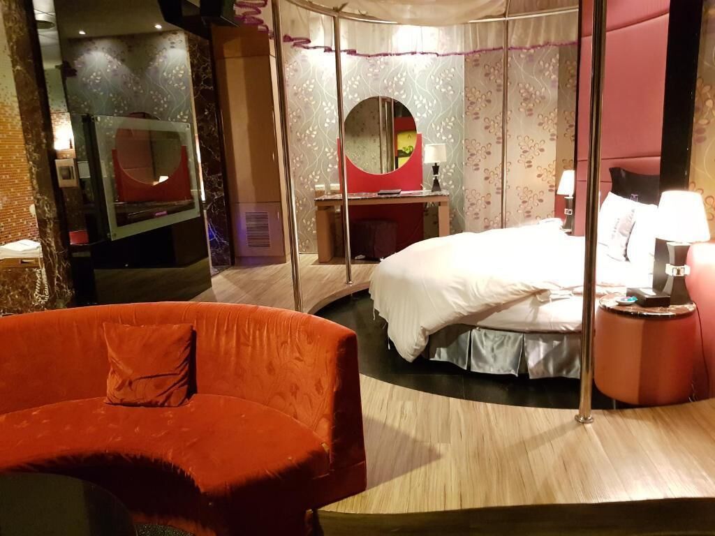 superior double room | minibar, desk, free wifi