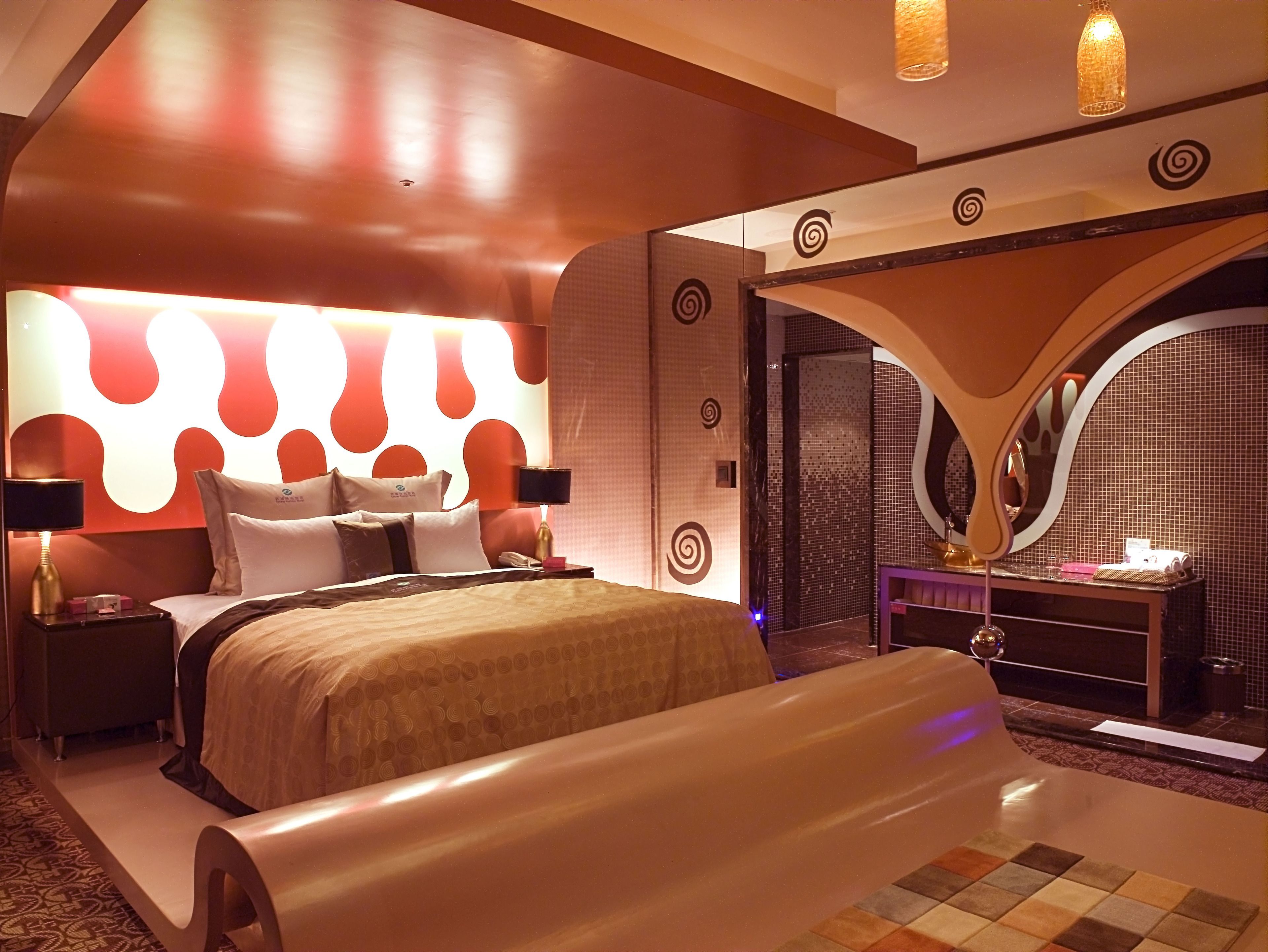 minibar, desk, free wifi