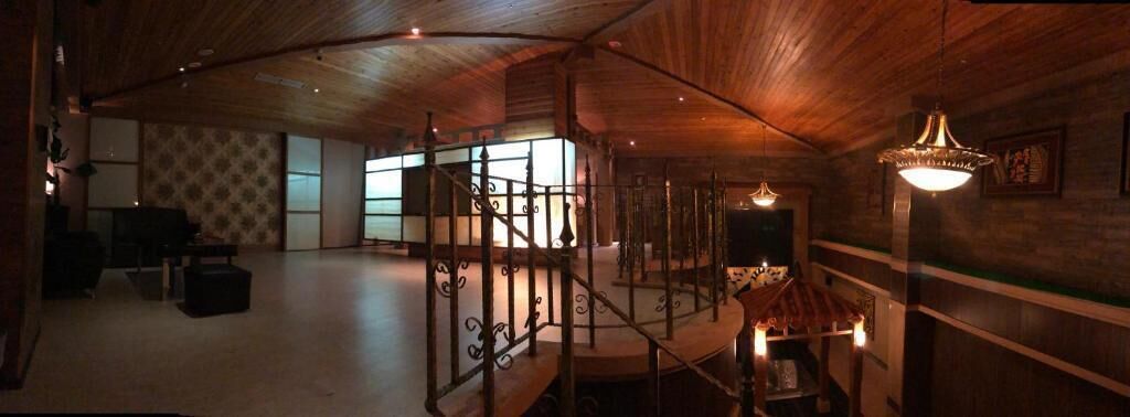 room | minibar, desk, free wifi