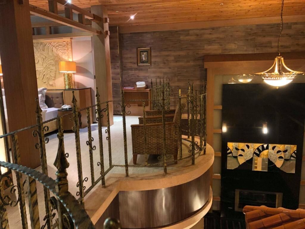 room | minibar, desk, free wifi