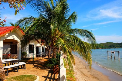 New Travel Beach Resort