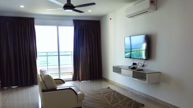 Suite, 3 Bedrooms, Balcony, City View | Living area - Vouk Suites At Mansion One (George Town)