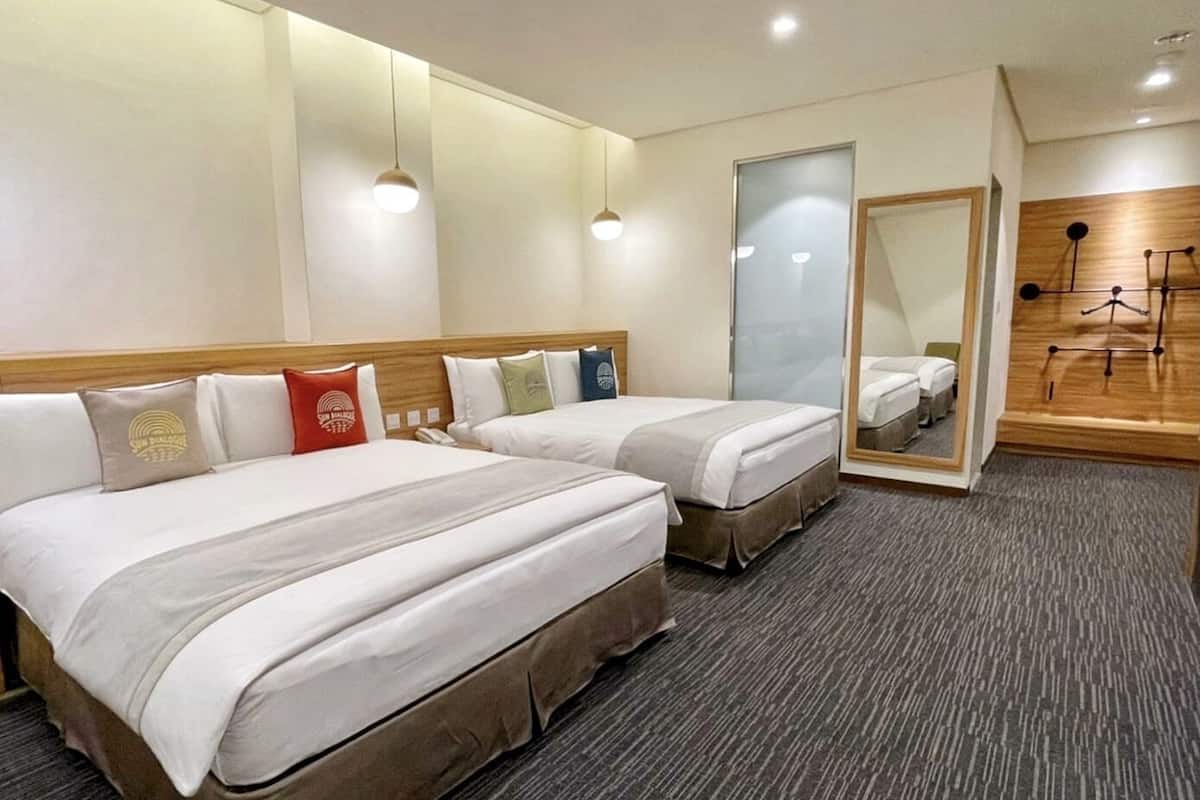 Superior Family Room (No Window) | 1 bedroom, premium bedding, down comforters, pillowtop beds