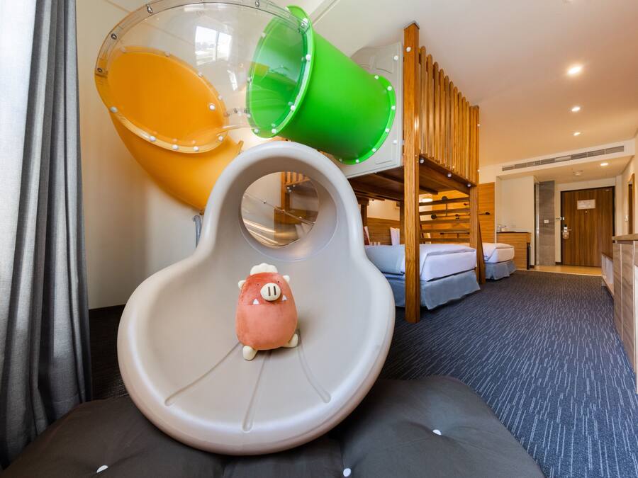Habitación cuádruple | 1 dormitorio, ropa de cama de alta calidad, edredones de plumas