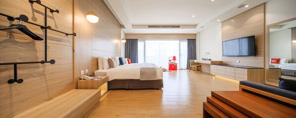 Superior Triple Room | 1 bedroom, premium bedding, down comforters, pillowtop beds