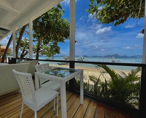 Habitació, 1 llit de matrimoni gran, vistes a la platja (Sunset) | Roba de llit hipoal·lergògena, escriptori i roba de llit 