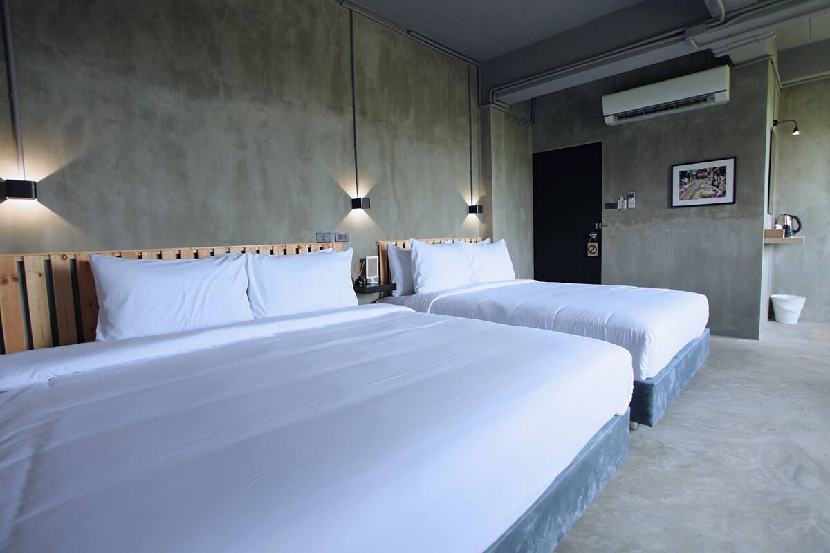 Family Quadruple Room