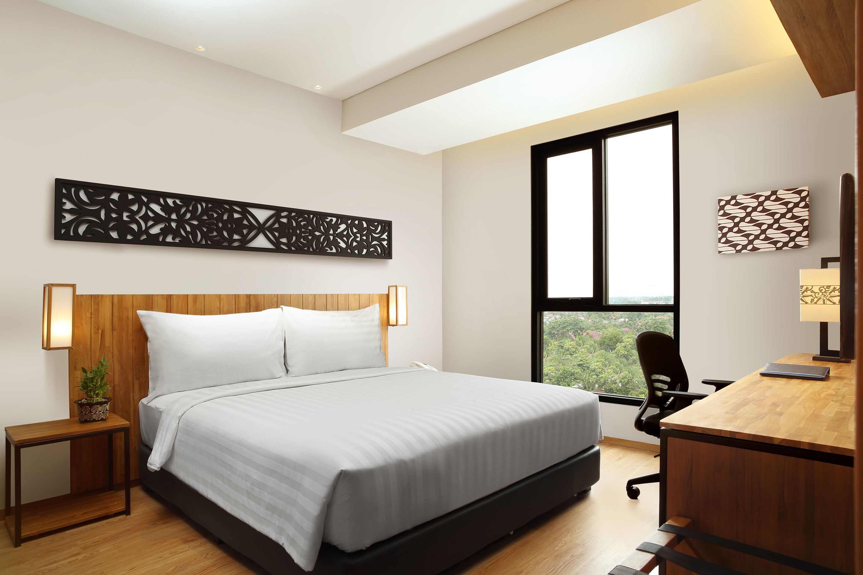 suite | 1 bedroom, minibar, in-room safe, desk