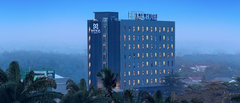 Front of property - evening/night