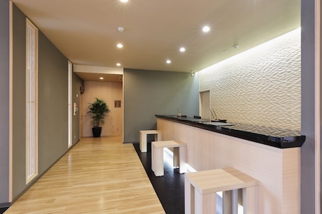 Reception. Hotel Route Inn Ise