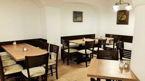Dining - Old Prague House (Prague)