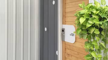 Gemeinsamer Deluxe-Schlafsaal, eigenes Bad | Kostenloses WLAN, Bettwäsche