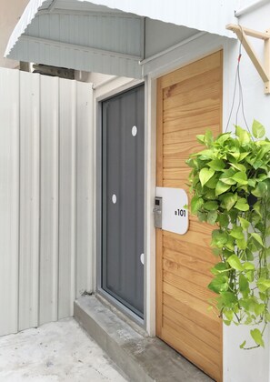 Deluxe Shared Dormitory, Private Bathroom | Free WiFi, bed sheets - Movylodge Hostel (Bangkok)