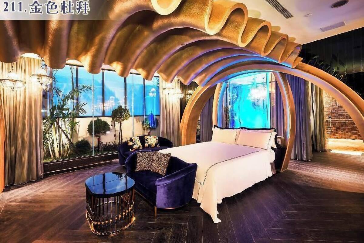 Roupas de cama premium, frigobar, individualmente decorados