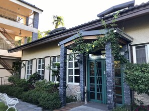 Voorkant van accommodatie