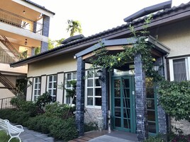 Fachada da propriedade