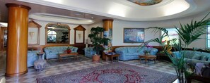 Sala de estar en el lobby
