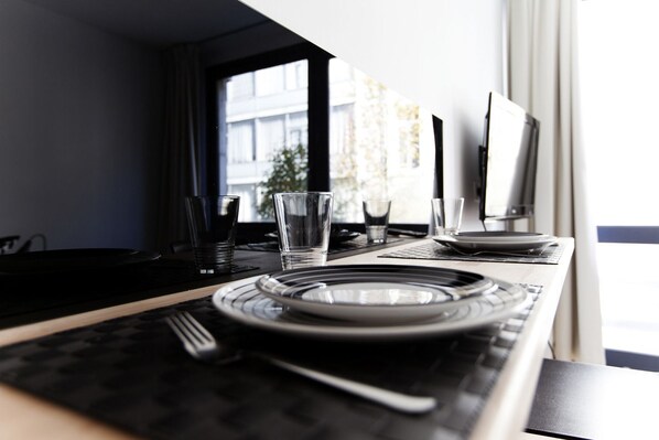 Basic Studio, 1 Double Bed, Non Smoking | Room amenity