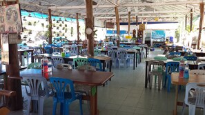 Frühstück, Mittagessen, Abendessen, thailändische Küche 
